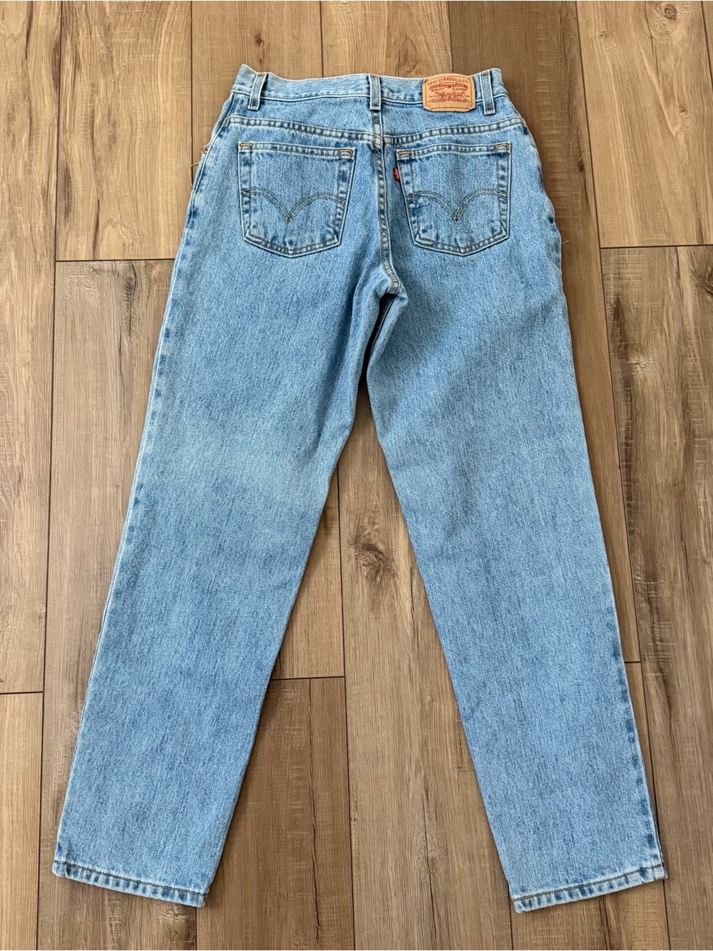 Levis y2k vintage 550 blue straight leg mom jeans